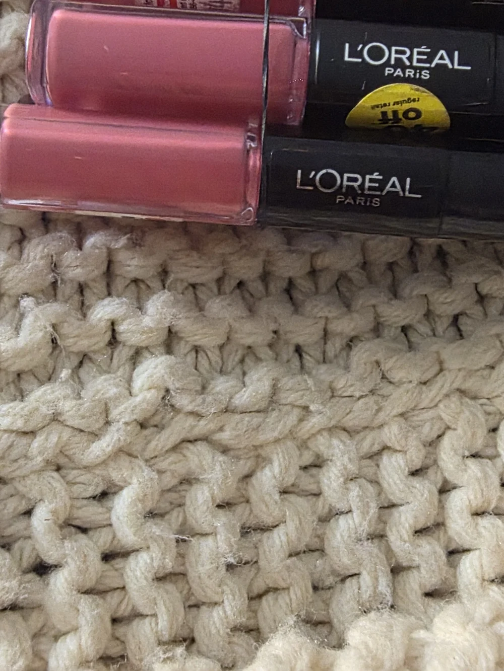 L'Oreal 111 Passionate Petal Pink Lipstick Set